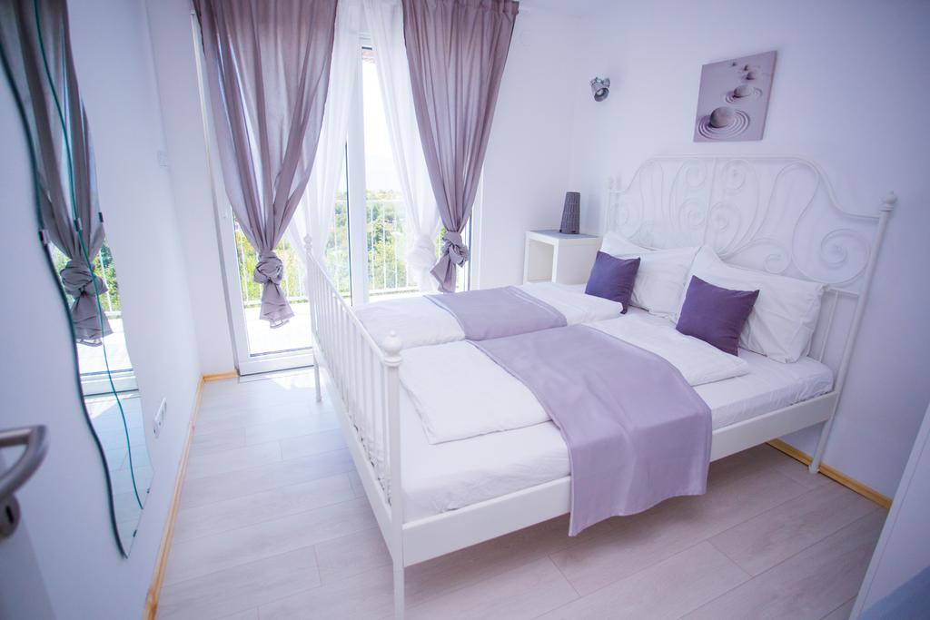 Apartments Lavarin Novi Vinodolski Εξωτερικό φωτογραφία