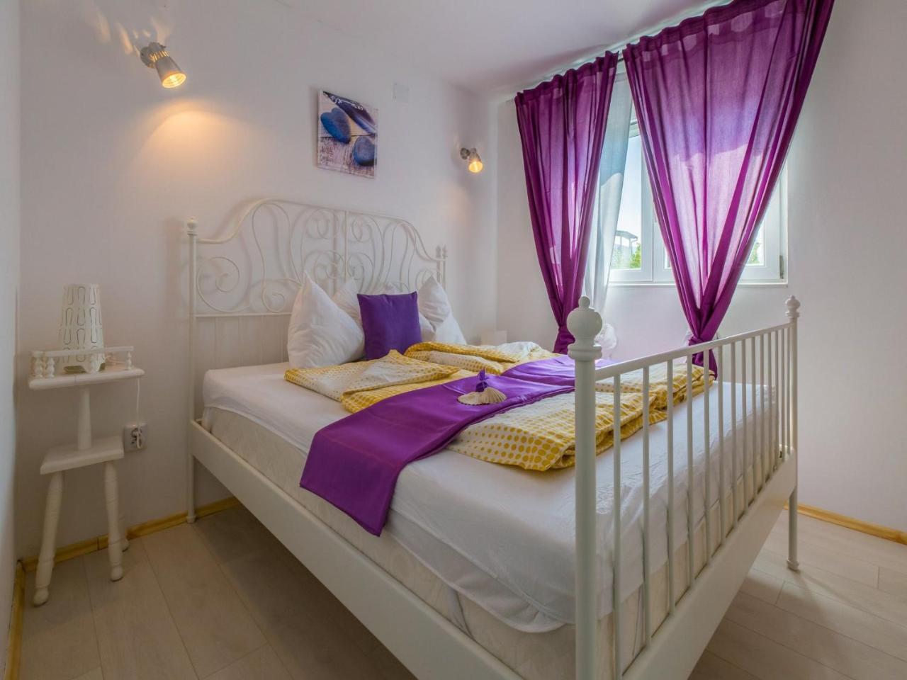 Apartments Lavarin Novi Vinodolski Εξωτερικό φωτογραφία
