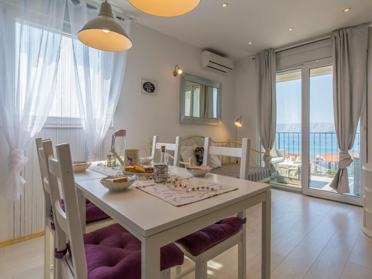 Apartments Lavarin Novi Vinodolski Εξωτερικό φωτογραφία