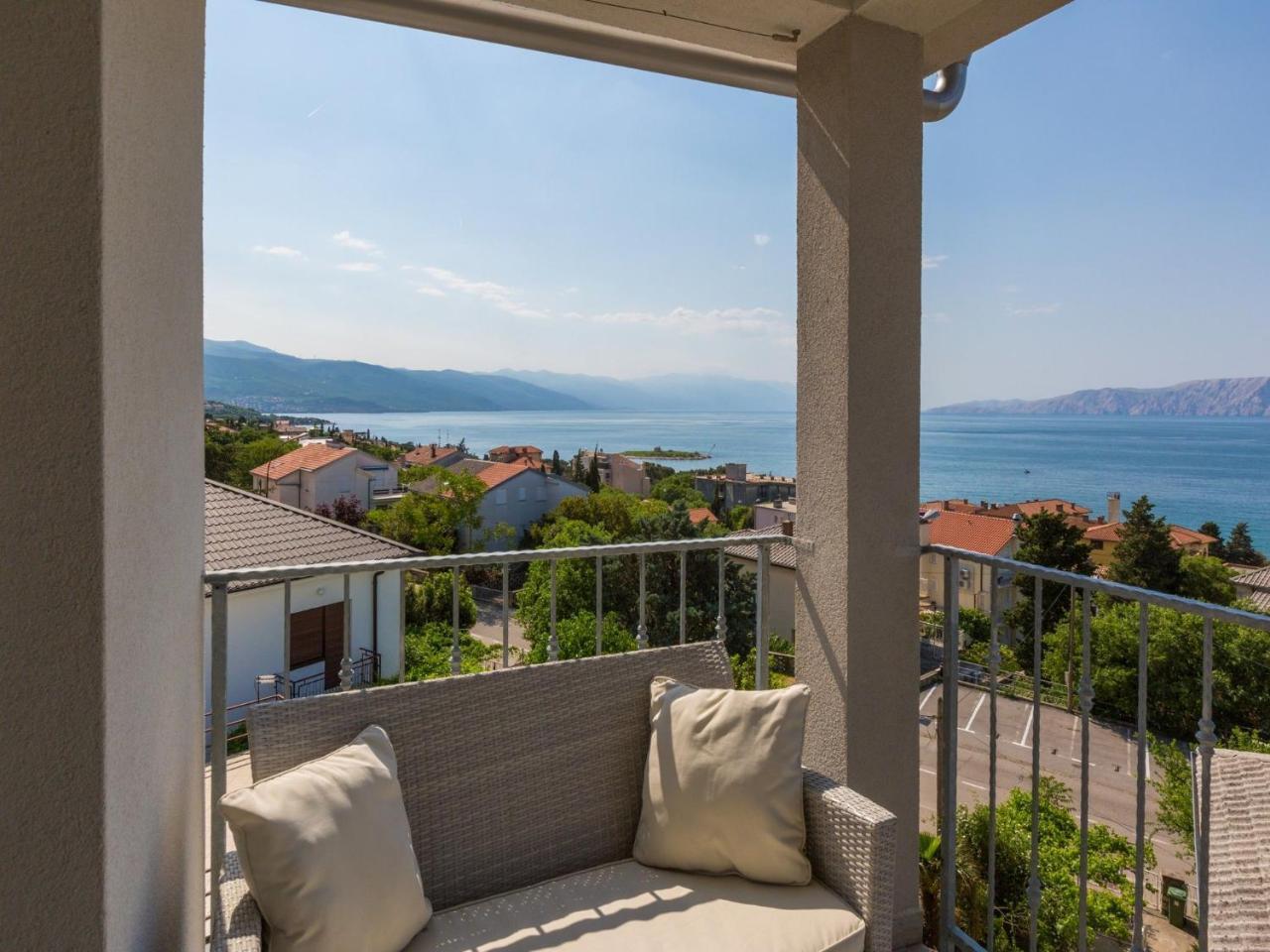 Apartments Lavarin Novi Vinodolski Εξωτερικό φωτογραφία
